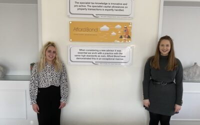 ACCOUNTANTS TAKE ON NEW APPRENTICES